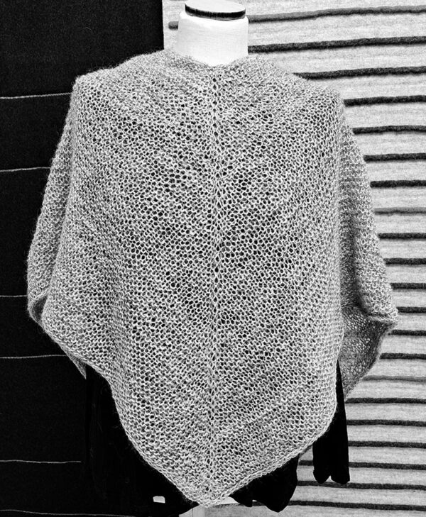 Poncho rätstickad