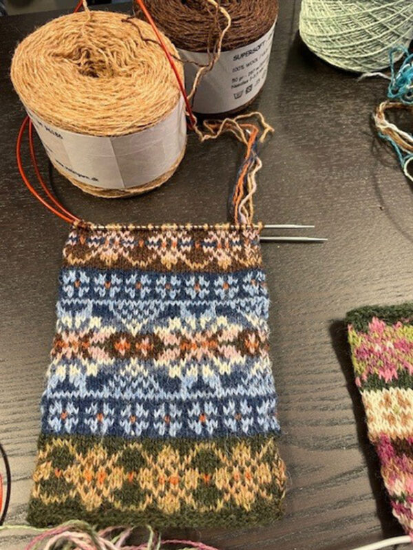 Sticka Fair Isle med färginspiration